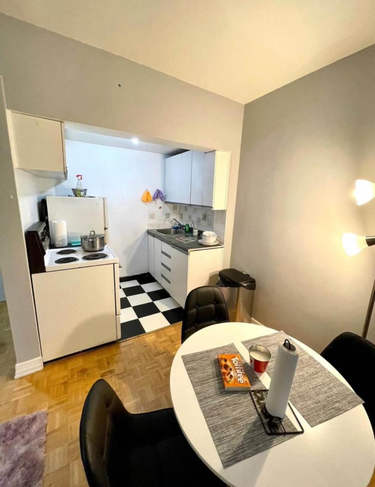 Affordable Cuttie 4 Persons 2 Beds In Downtown Daire Montréal Dış mekan fotoğraf