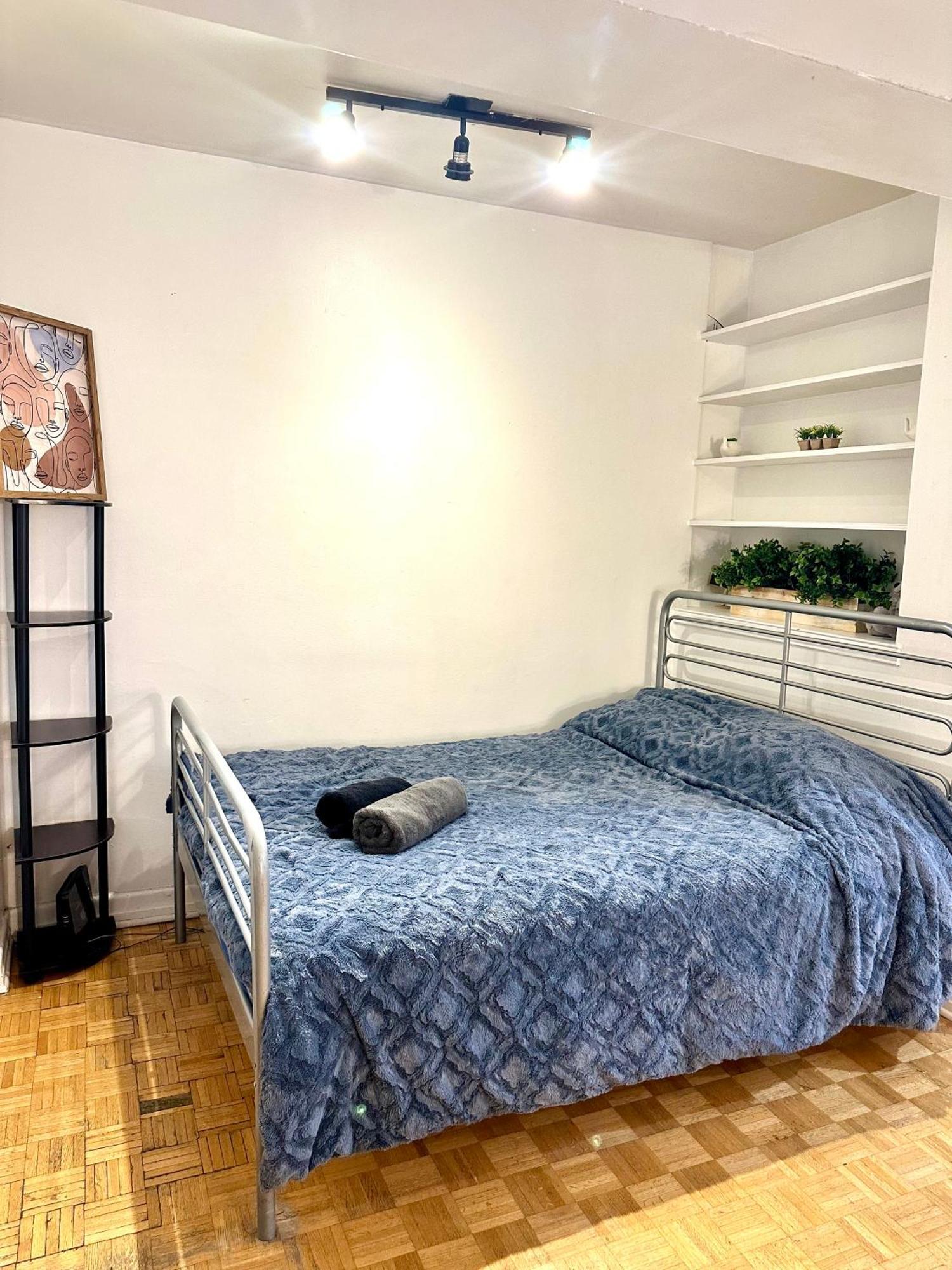 Affordable Cuttie 4 Persons 2 Beds In Downtown Daire Montréal Dış mekan fotoğraf